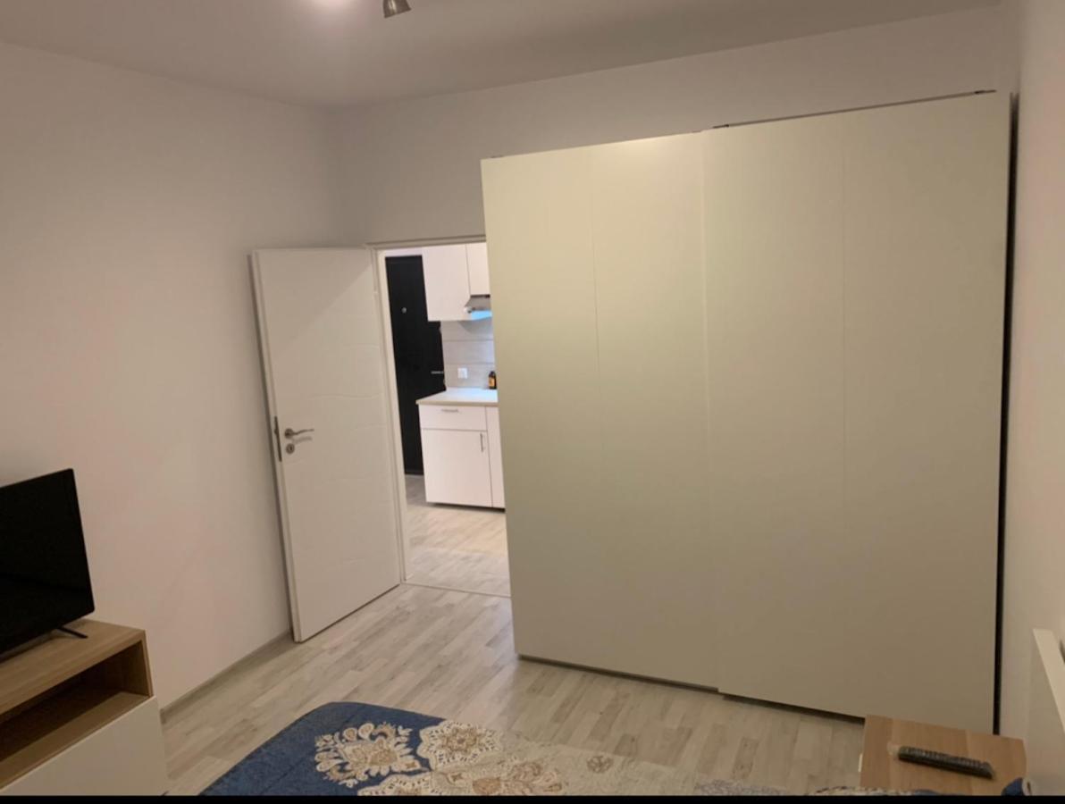 Retreat Luxury Apartment Near Presidential Palace Bukarest Kültér fotó